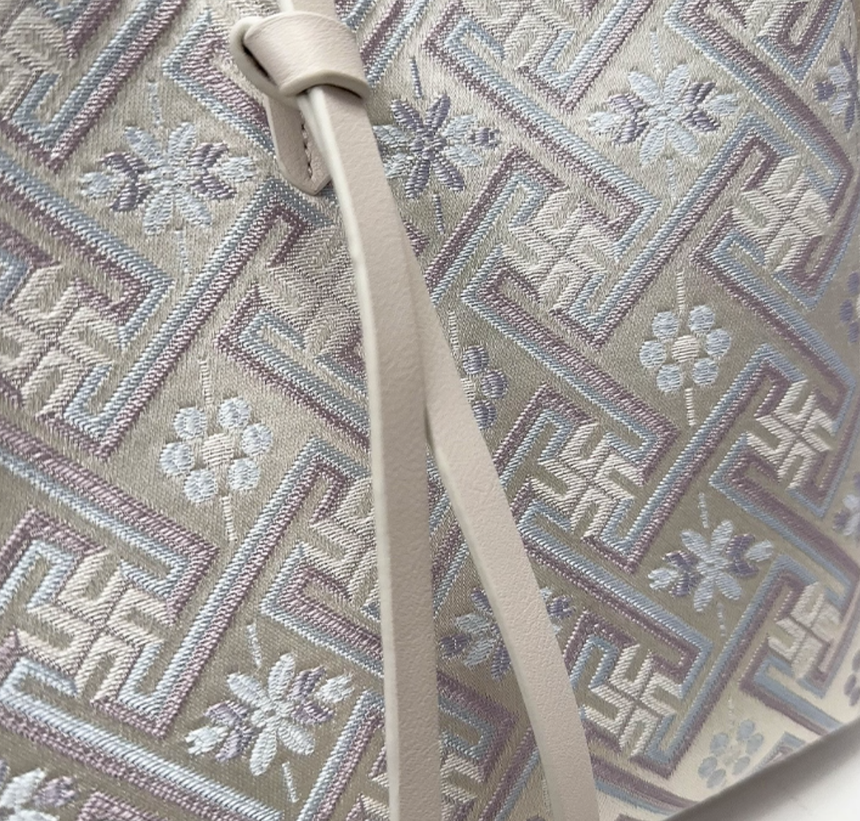 Silora Brocade Shoulder Bag – White Purple Jacquard, Oriental Elegance Meets Modern Fashion