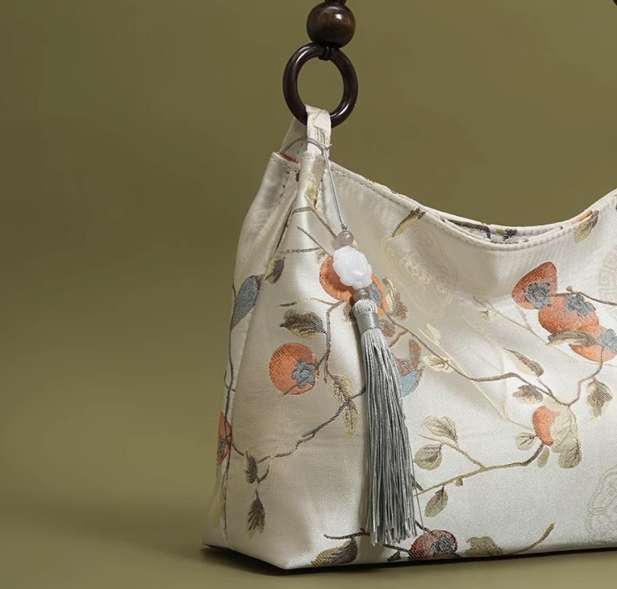 Elegant Chinese Vintage Style Tote Bag with Beaded Handle and Floral Embroidery
