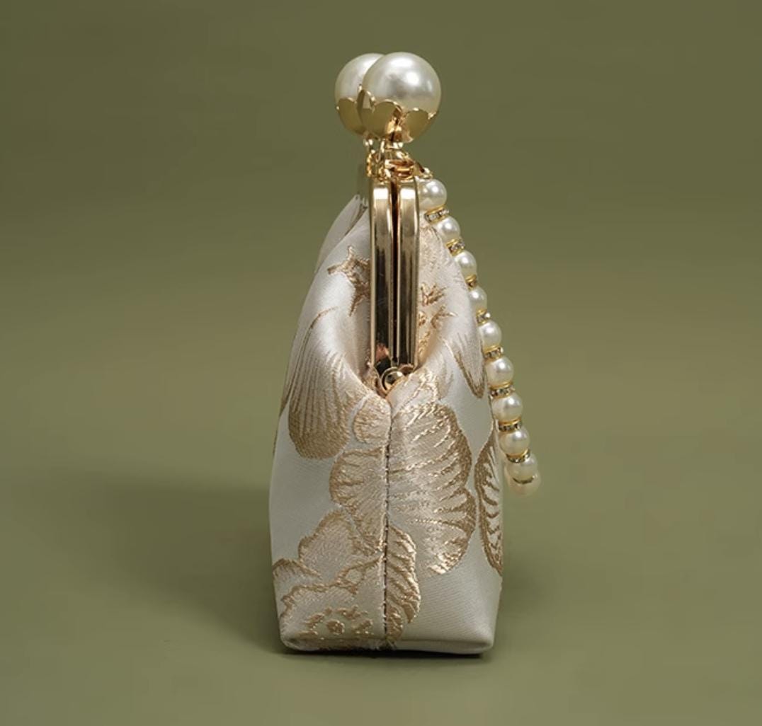 Elegant Pearl Clasp Brocade Handbag – Vintage-Inspired Floral Mini Bag for Evening & Wedding