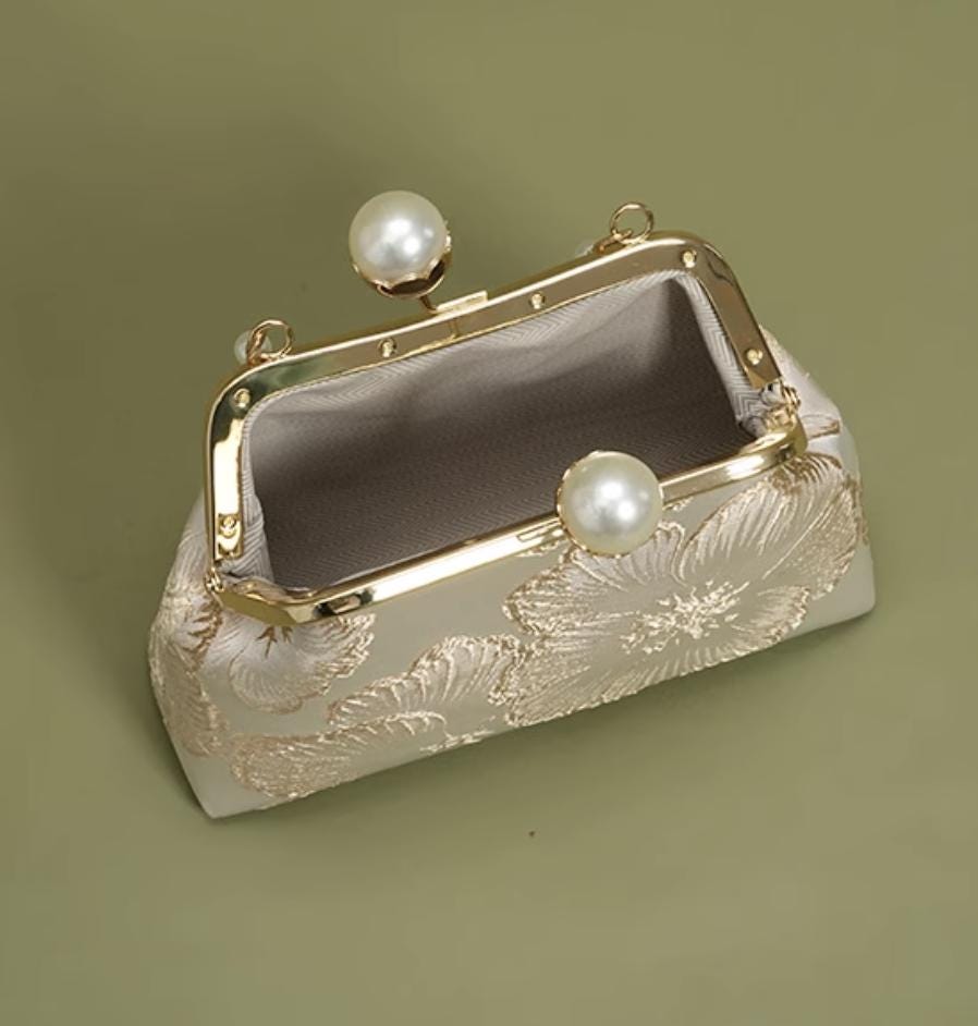 Elegant Pearl Clasp Brocade Handbag – Vintage-Inspired Floral Mini Bag for Evening & Wedding
