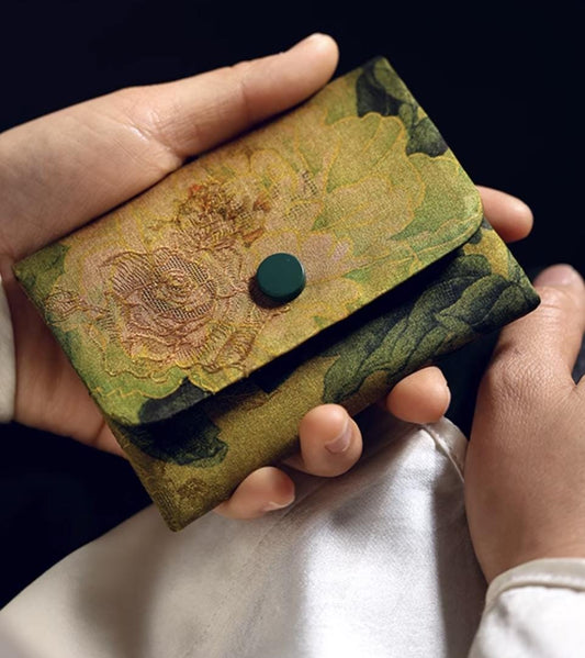 Handmade Silk Brocade Card Wallet – Chinese Embroidery Elegance, Ideal Gift for Her
