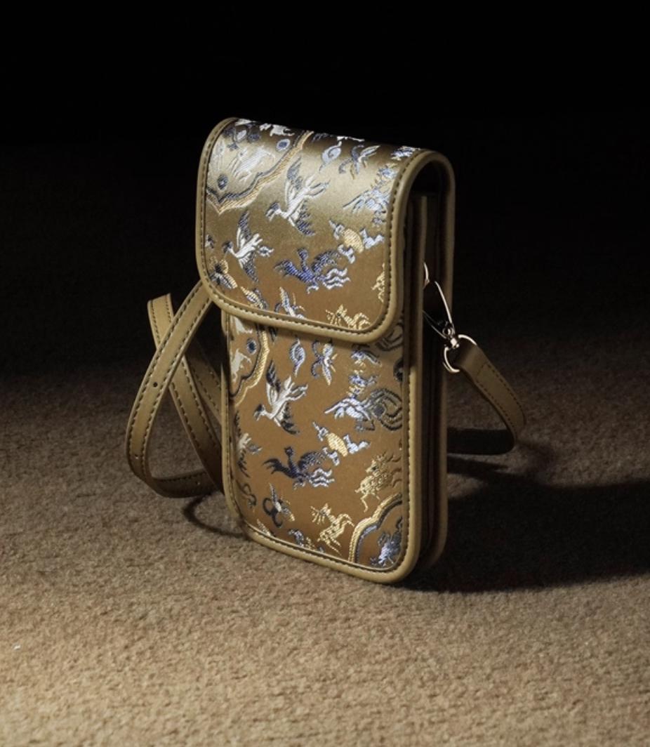 Elegant Song Brocade Phone Bag – Handmade Oriental Crossbody Pouch, Meaningful Gift for Her, Lightweight Phone Holder with Adjustable Strap