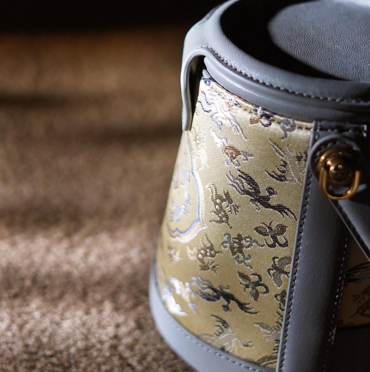 Song Brocade & Hand-Textured Cowhide Bucket Bag – Handmade Oriental Luxury for Daily Use or Gifting