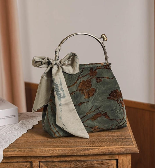 Vintage Evening Clutch Bag – Handmade Embroidery, Elegant Floral Design for Banquets and Formal Events