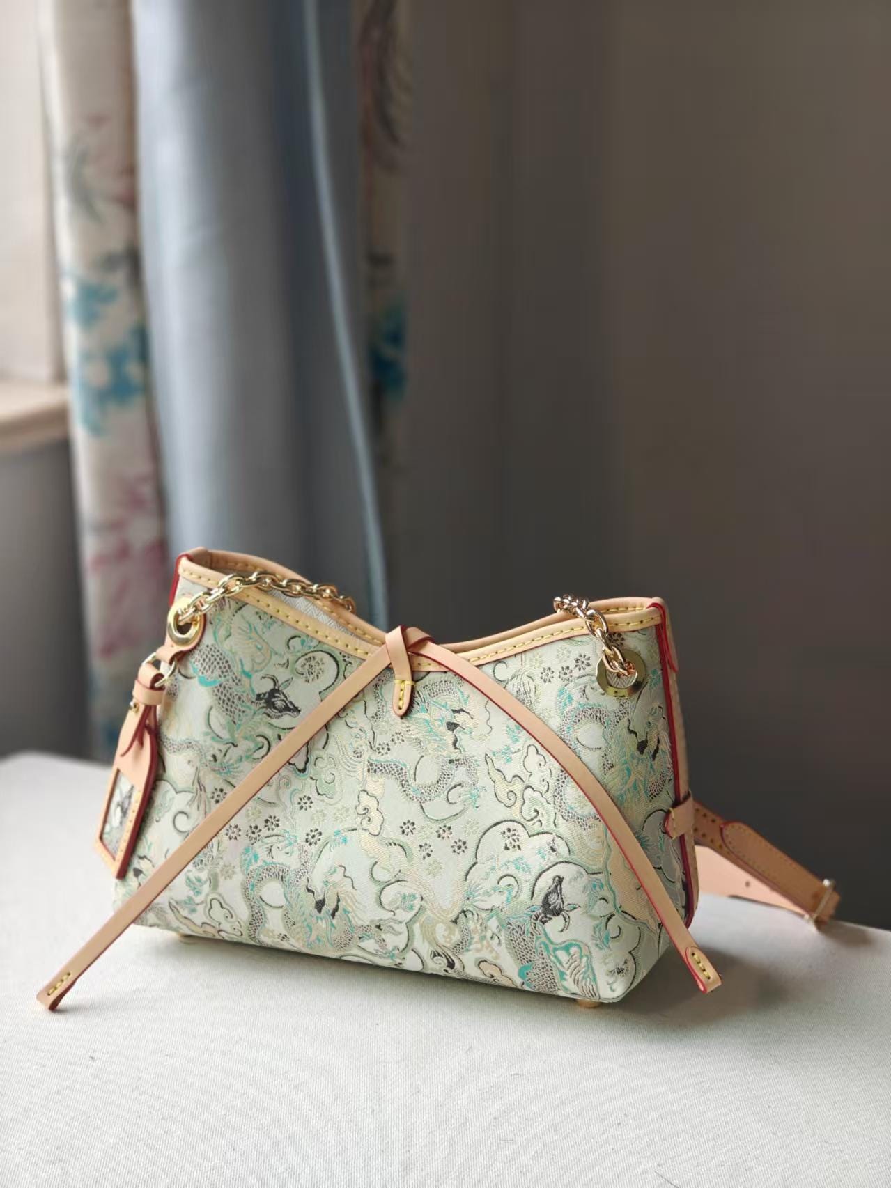 Dragon Brocade Handbag – Silk Tapestry, Auspicious Cow-Dragon Pattern, Elegant Oriental Purse for Everyday or Formal Wear